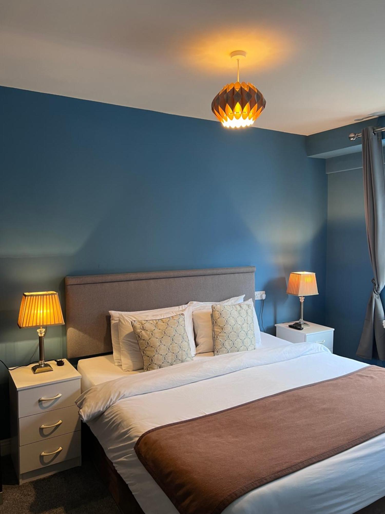 The Townhouse Bed & Breakfast Milltown Malbay Exterior photo