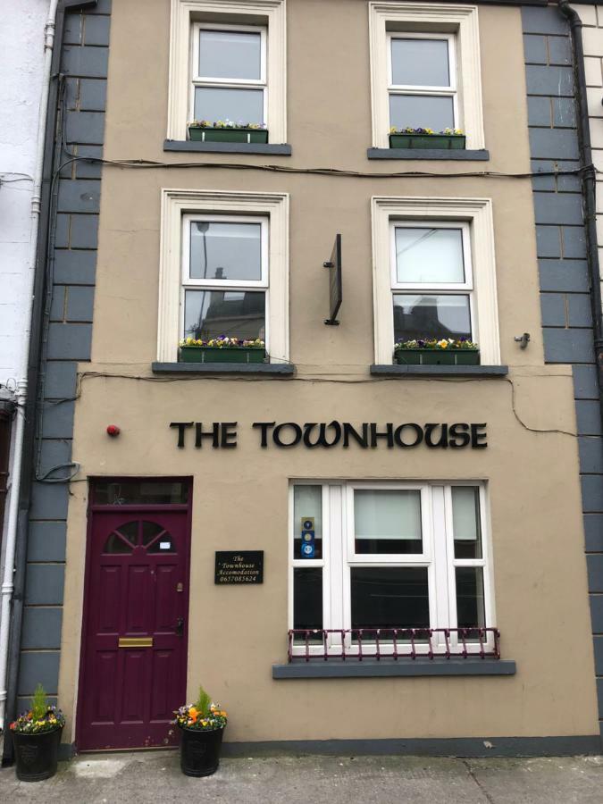 The Townhouse Bed & Breakfast Milltown Malbay Exterior photo